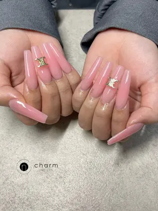 ネイル ネイルルーム チャームのネイルデザイン