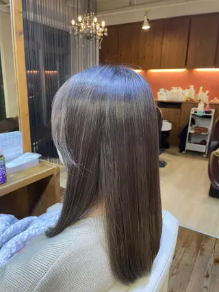 ミディアム 山木 裕子のヘアスタイル