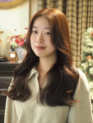 カラー アイブロウ&マツパ カラーモデルまなみの眉毛・アイブロウイメージ