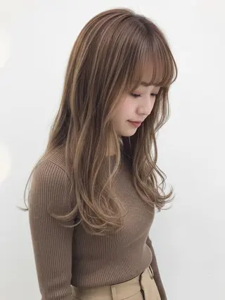 ロング 赤み消しオリーブ特化 柔らか縮毛矯正🌷辻のヘアスタイル