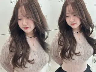 ロング 韓国ヘア/ブリーチ無 しWカラー/オリーブのヘアスタイル