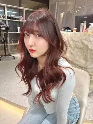 ロング カラー shion 透明感カラーのヘアスタイル