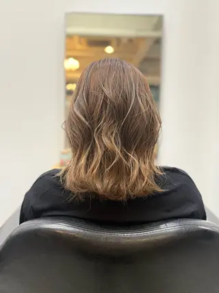 ミディアム カラー バレイヤージュモデル 募集👒ヨンスクのヘアスタイル