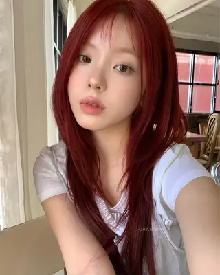 カラー 韓国アンニュイ/ アミのヘアスタイル