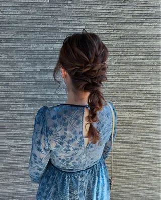 セミロング ヘアアレンジ たんの さゆのヘアスタイル