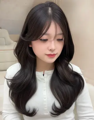 セミロング 福岡/レイヤーカット /顔周り/ひめかのヘアスタイル