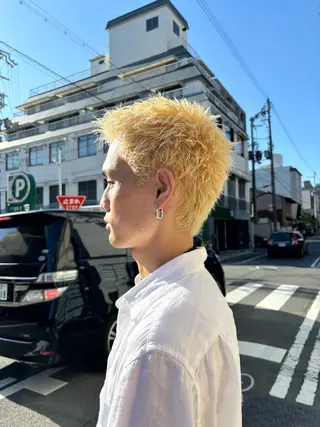 カラー メンズ マツダ レンのヘアスタイル