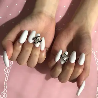 セミロング ネイル 《LB》ラブリエ Nail&eyeのマツエク・マツパデザイン
