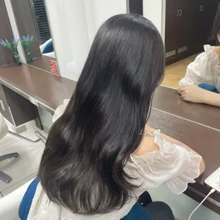 ロング カラー アベ ミオのヘアスタイル