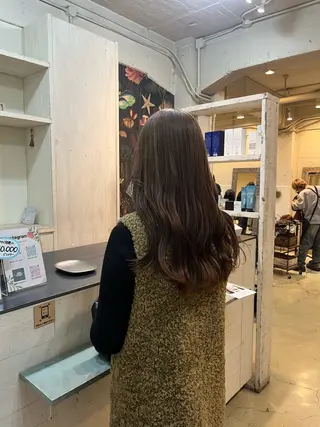 ロング カラー 三浦 ふたばのヘアスタイル