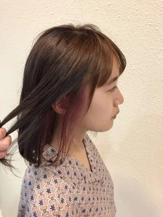 ミディアム 中川 茜里のヘアスタイル