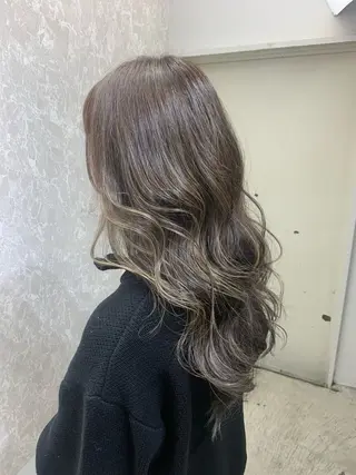 カラー ✂︎GLITTER ✂︎Yuu✂︎のヘアスタイル