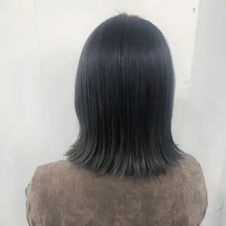 セミロング 久木原 ゆりのヘアスタイル