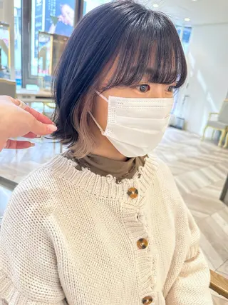 ショート カラー 小顔レイヤー/ ベージュ🤍Rieのヘアスタイル