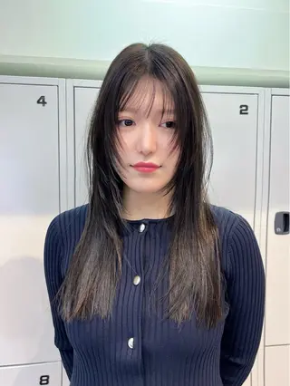 ロング Airi 韓国y2k ハイレイヤーのヘアスタイル