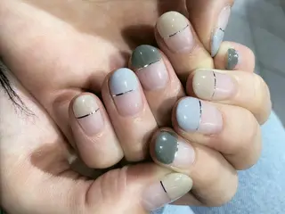ショート カラー ネイル chéri sinagawaのネイルデザイン
