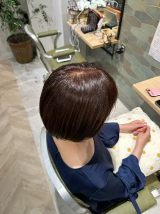 ショート カラー 小澤 真帆のヘアスタイル