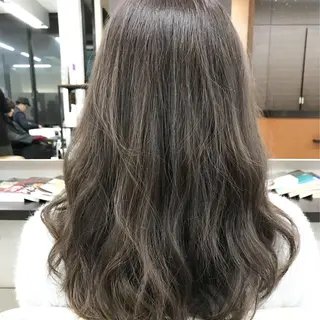 ロング カラー ハタケヤマヨシキ ／BOOTHのヘアスタイル