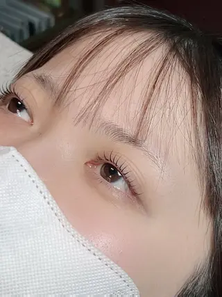 マツエク・マツパ arika ミズキのヘアスタイル