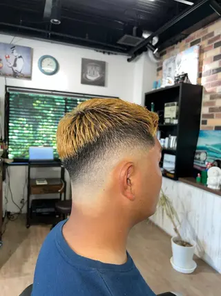 ショート 髙井 遥宇のヘアスタイル