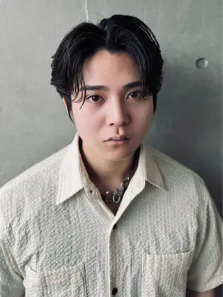 ショート パーマ メンズ メンズ職人/センター パート/富沢真斗のヘアスタイル