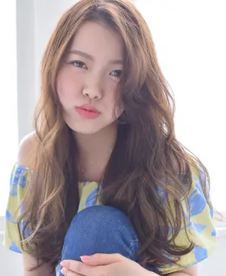 ロング HEARTS和田 ひかりのヘアスタイル