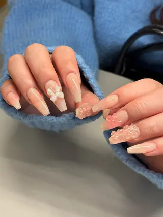 ネイル salon iris 🦋北広島市大曲のネイルデザイン