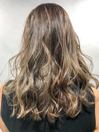 ロング カラー 江畑 匠 新宿三丁目 徒歩30秒⭐️のヘアスタイル