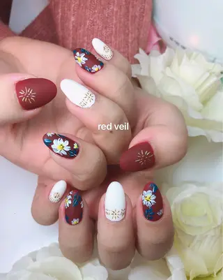 セミロング ネイル 長さ出し専門 nynaのネイルデザイン