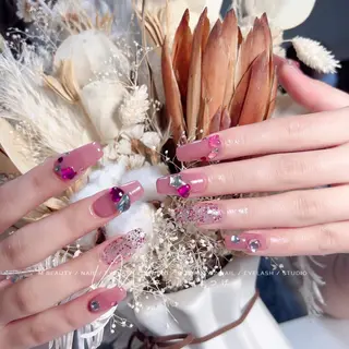 ネイル M🌷nail 長さだし専門店のネイルデザイン