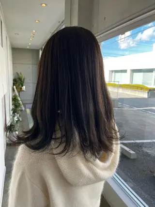 ミディアム おせ ちさとのヘアスタイル