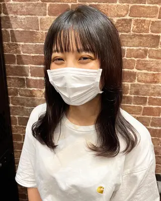 セミロング カラー パーマ ヘアアレンジ メンズ キッズ ネイル マツエク・マツパ アイブロウ 久木原 ゆりのヘアスタイル