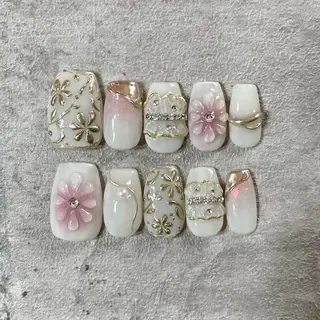 ネイル 東 千夏のネイルデザイン
