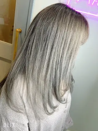 ミディアム 🍎レイヤーカット 🐻❄️渡辺一翔のヘアスタイル