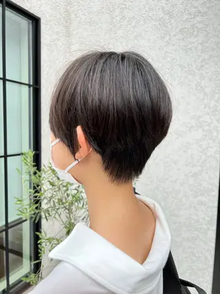 ショート カワクボ ハルキのヘアスタイル