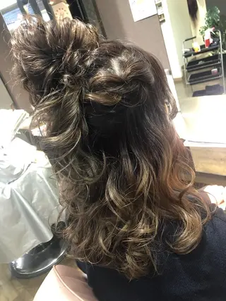 セミロング ヘアアレンジ pep natsumiのヘアスタイル