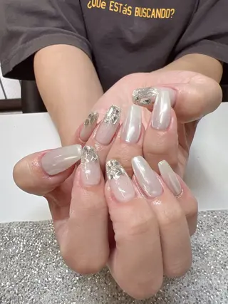 ネイル ガレンドウ 白澤 愛子のネイルデザイン