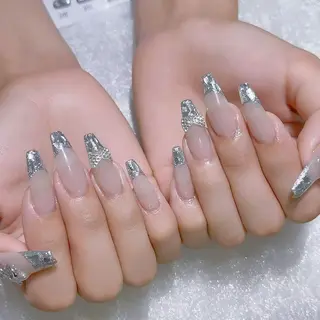 ネイル Queens 榊 まおのネイルデザイン