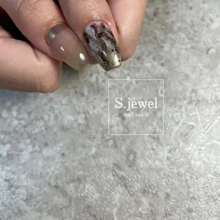 ネイル S. JEWELのネイルデザイン