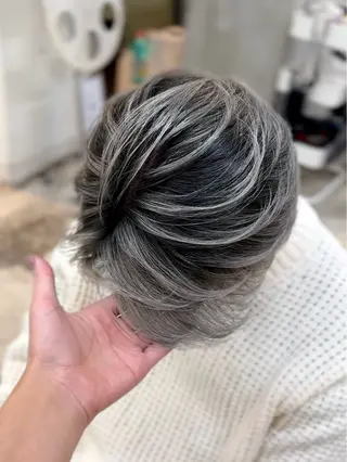 ミディアム メンズ Mirareee tokyo所属・バレイヤージュ/ シャドウルーツ/安室のヘアスタイル