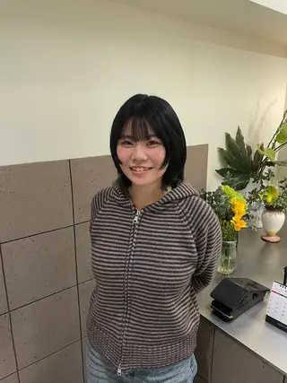 ミディアム JURI /HUIのヘアスタイル