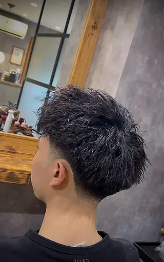 ミディアム パーマ メンズ カット・パーマモデル 募集中！橋爪　巧のヘアスタイル