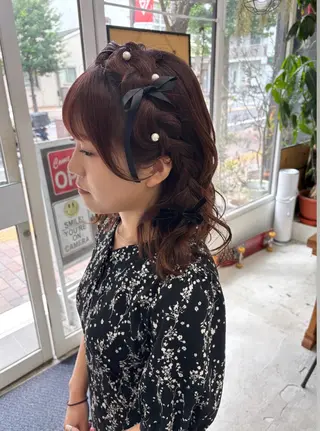 ミディアム ヘアアレンジ Ann./艶髪 /レイヤーカットのヘアスタイル