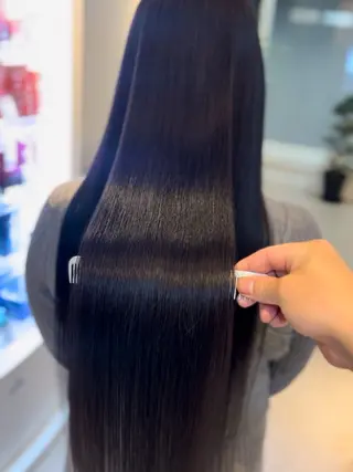 ロング 【大名】縮毛矯正特化 履歴が複雑ok／金城のヘアスタイル