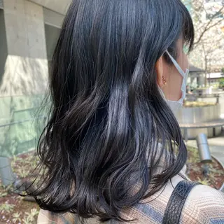ミディアム equal銀座 黒田💚のヘアスタイル