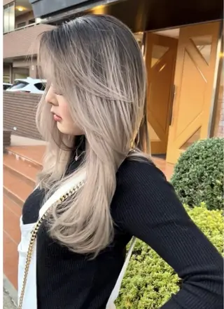 ロング レイヤーカット特化 💜SARIのヘアスタイル