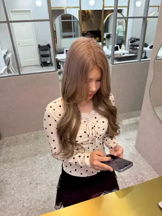 ロング karin ボブハイトーンのヘアスタイル