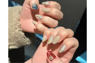 ネイル 長谷川 奈緒美のネイルデザイン