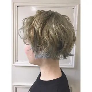 ショート カラー マエダ カズエ🫶 coronahairのヘアスタイル