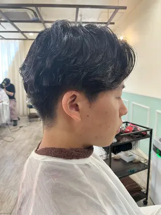パーマ メンズ ショートボブモデル縮 毛艶髪津田パーマのヘアスタイル